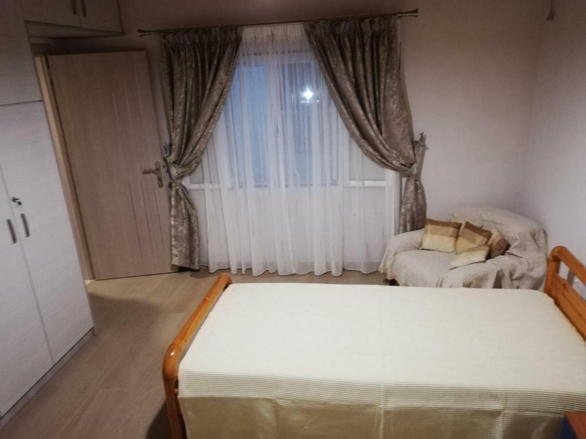 Iremia Rooms Adamantas Exterior photo
