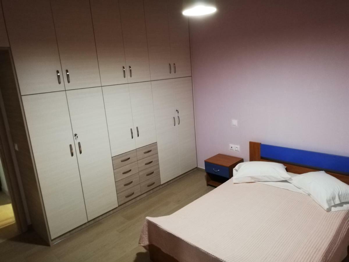 Iremia Rooms Adamantas Exterior photo