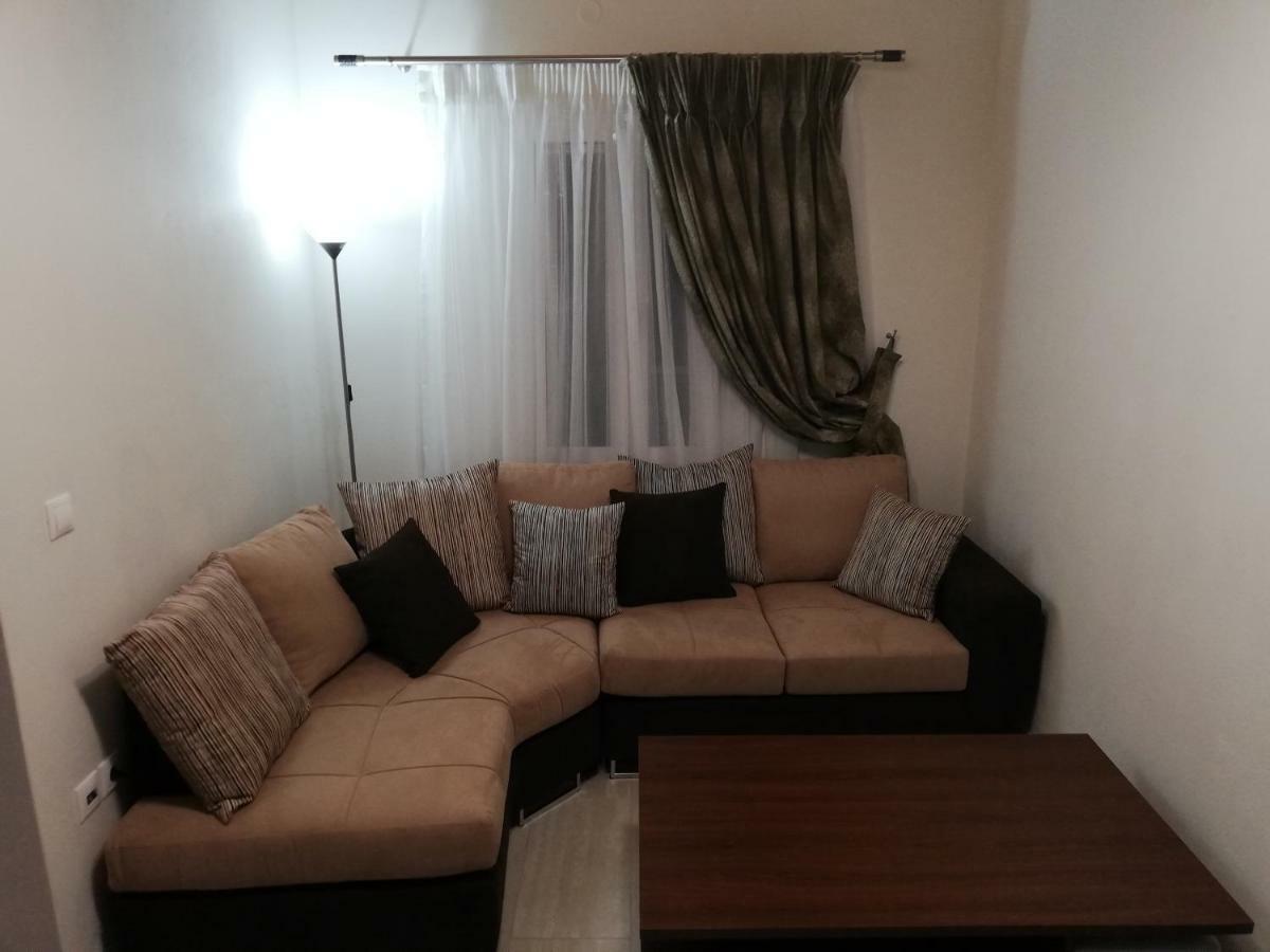 Iremia Rooms Adamantas Exterior photo